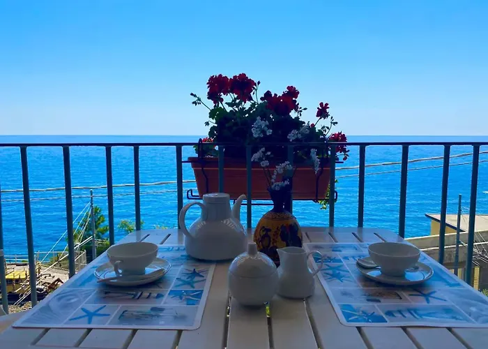Casa Di Arianna Alle Cinque Terre 3* كورنيجليا