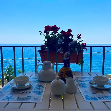 Casa Di Arianna Alle Cinque Terre 3* Corniglia